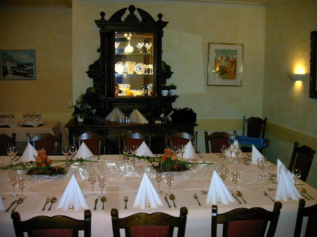 Gasthaus Hirsch Otel Baden-Baden Dış mekan fotoğraf